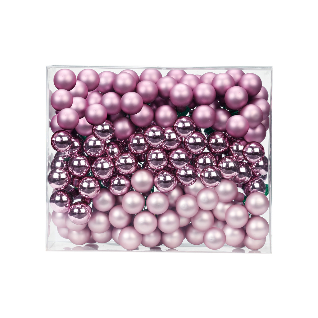 Gorgeous Christmas decorations in pink and rose