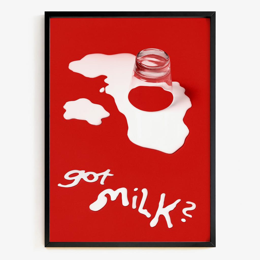 "Got Milk?" концептуальний постер із розлитим молоком GM017