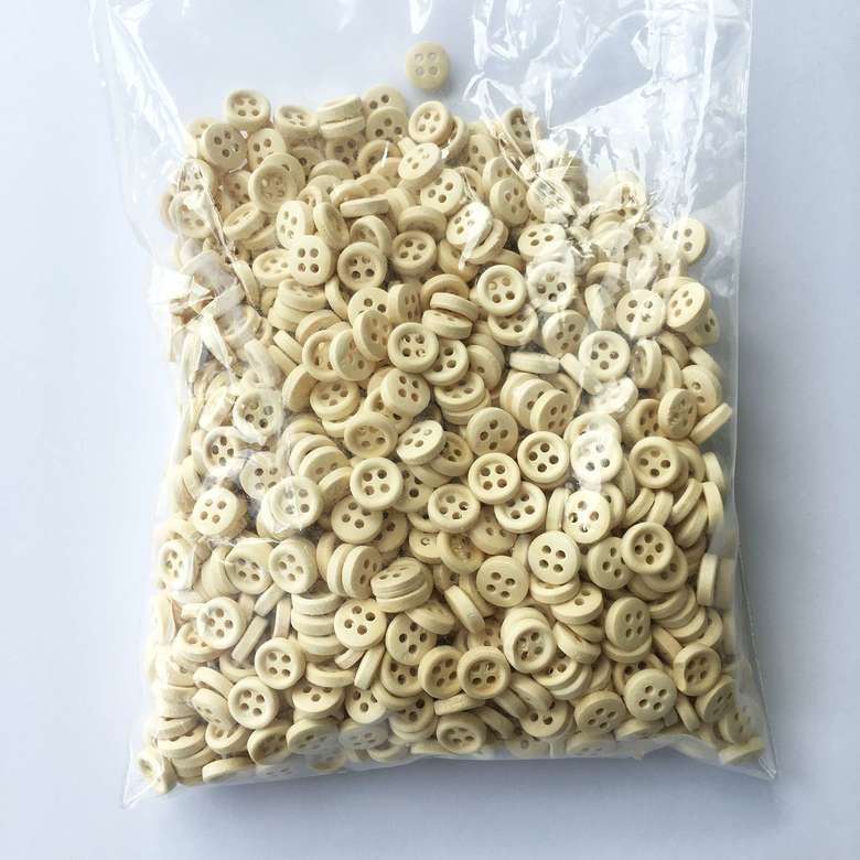 85.3.1. Гудзики дерев'яні, 10 мм - (10/100 шт.)