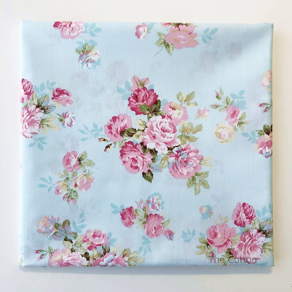 Сатин, хлопок 100% - студия тканей The COTTON - Пионовидные розочки на голубом