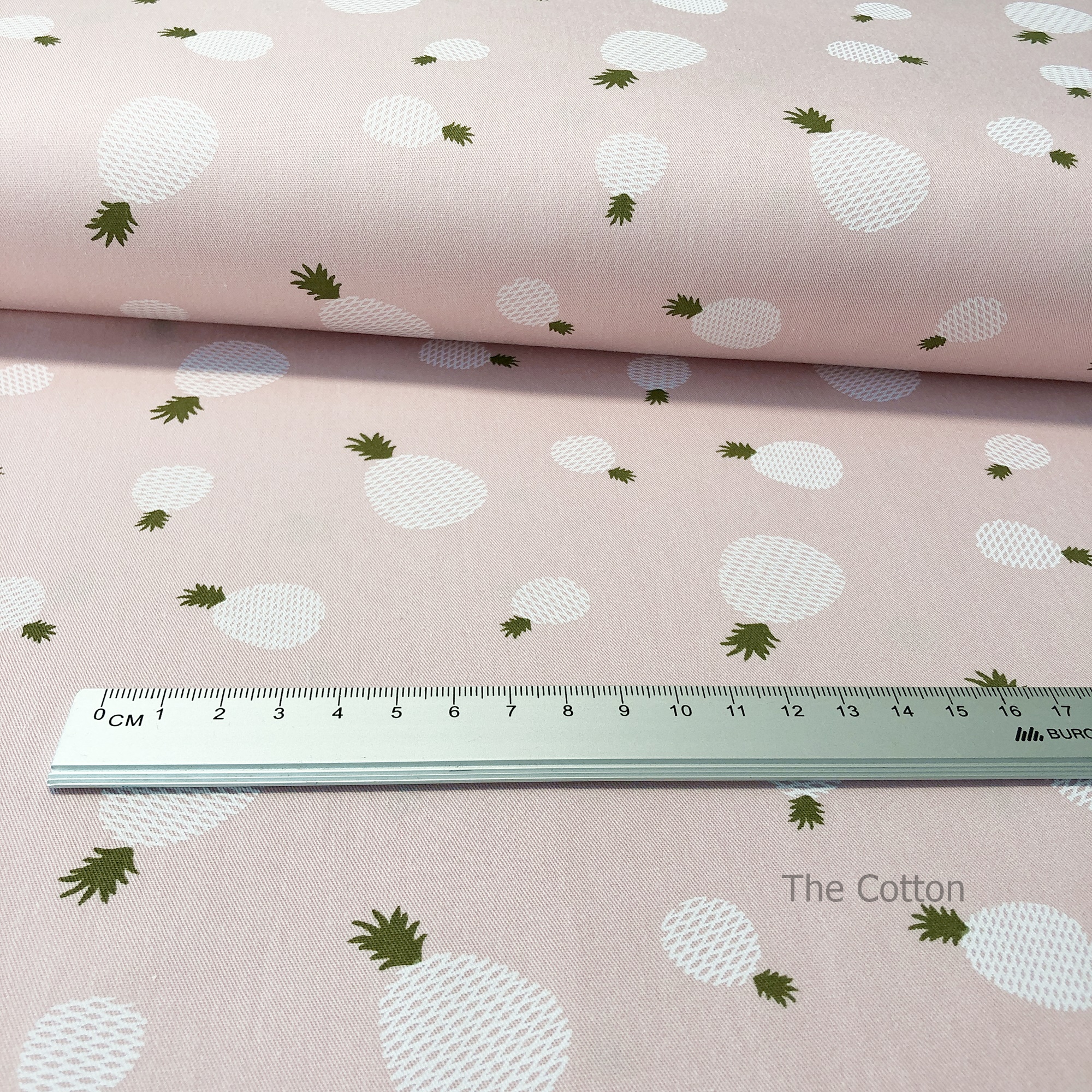 14.270.2. Бавовна Сатін - Ананаси на пудровому