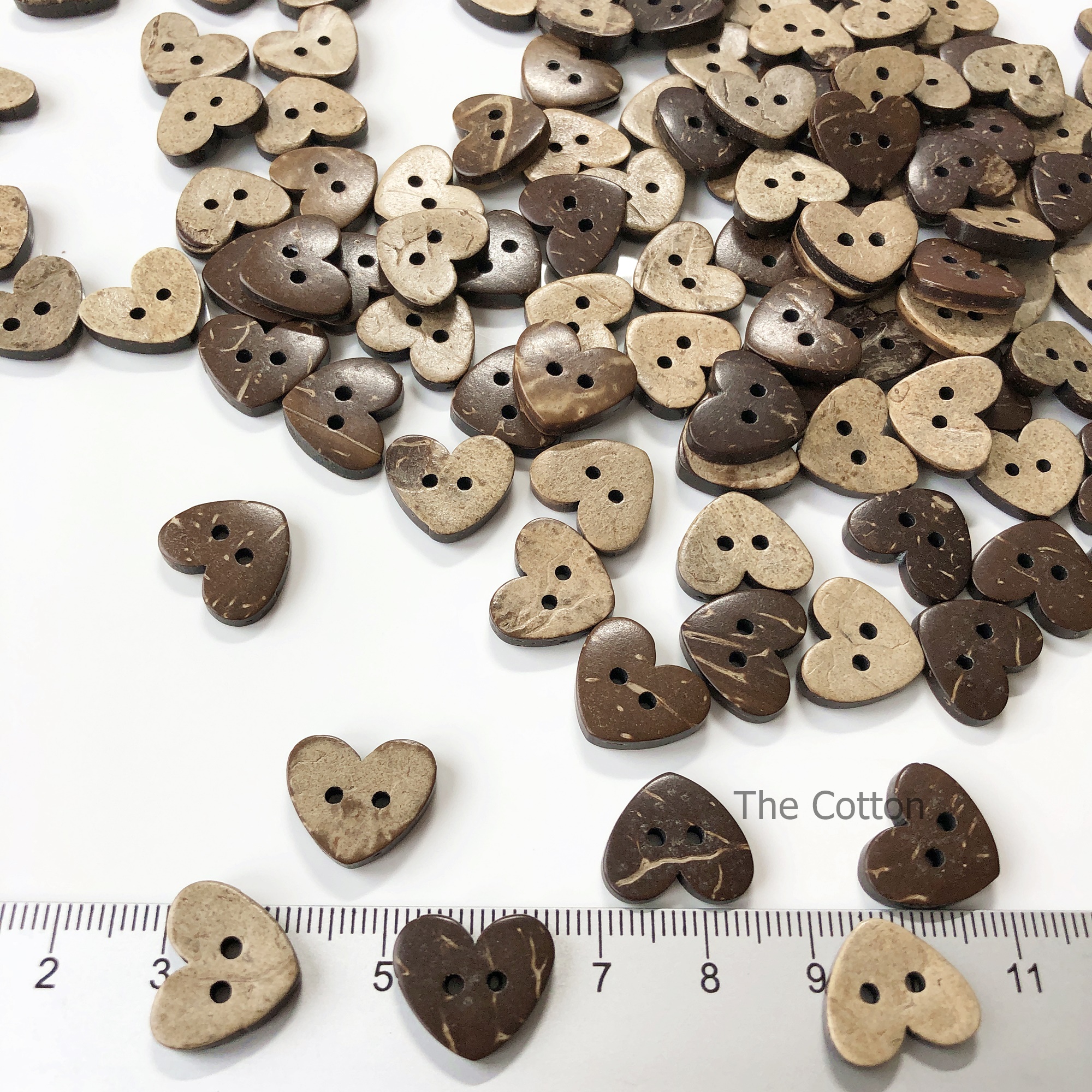 85.2.30. Ґудзики кокосові, Серця, 13х15 мм - Коричневий - (10 шт.)