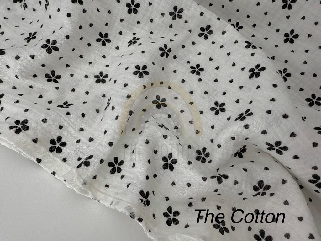 Муслін - Квіти чорні і дрібні серця  на молочному