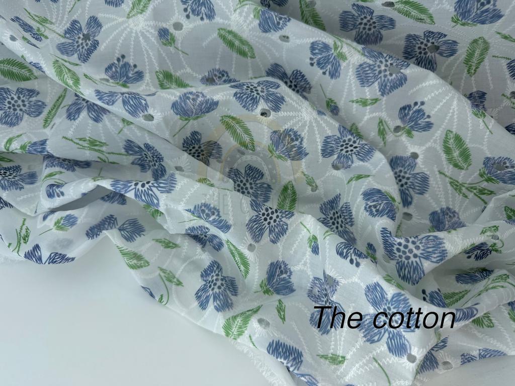 Батист вишивка - Вишивка квіти сині на молочному C204