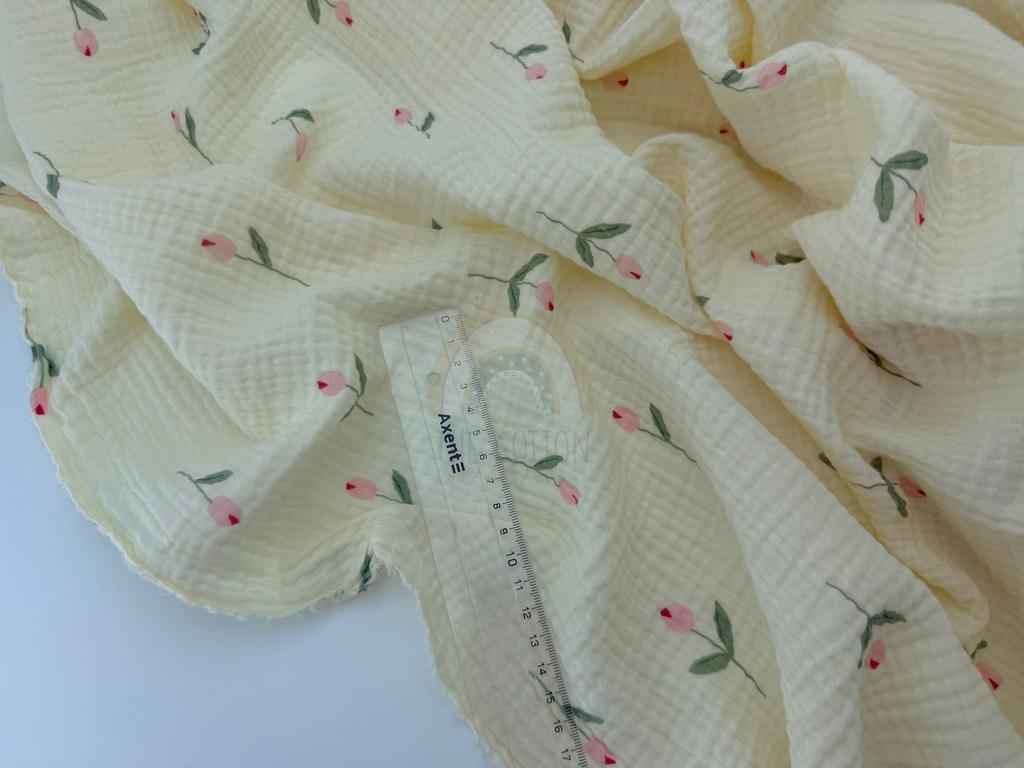 Муслін двошаровий - Квіти рожеві тюльпани з листочками на айворі (М 5017 С3)