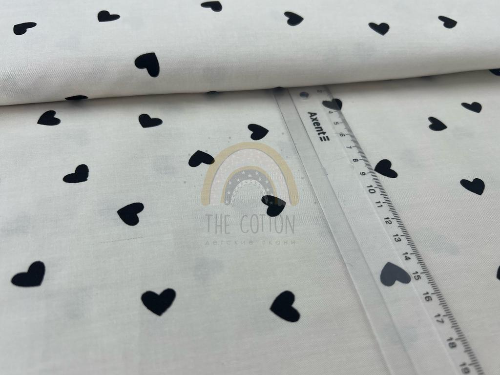 Бавовна Сатин - Cередні чорні сердечка на молочному SP 1032