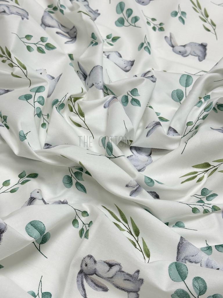 Бавовна Сатин - Принт звірята зайчата з листочками евкаліпта на молочному SP 1181