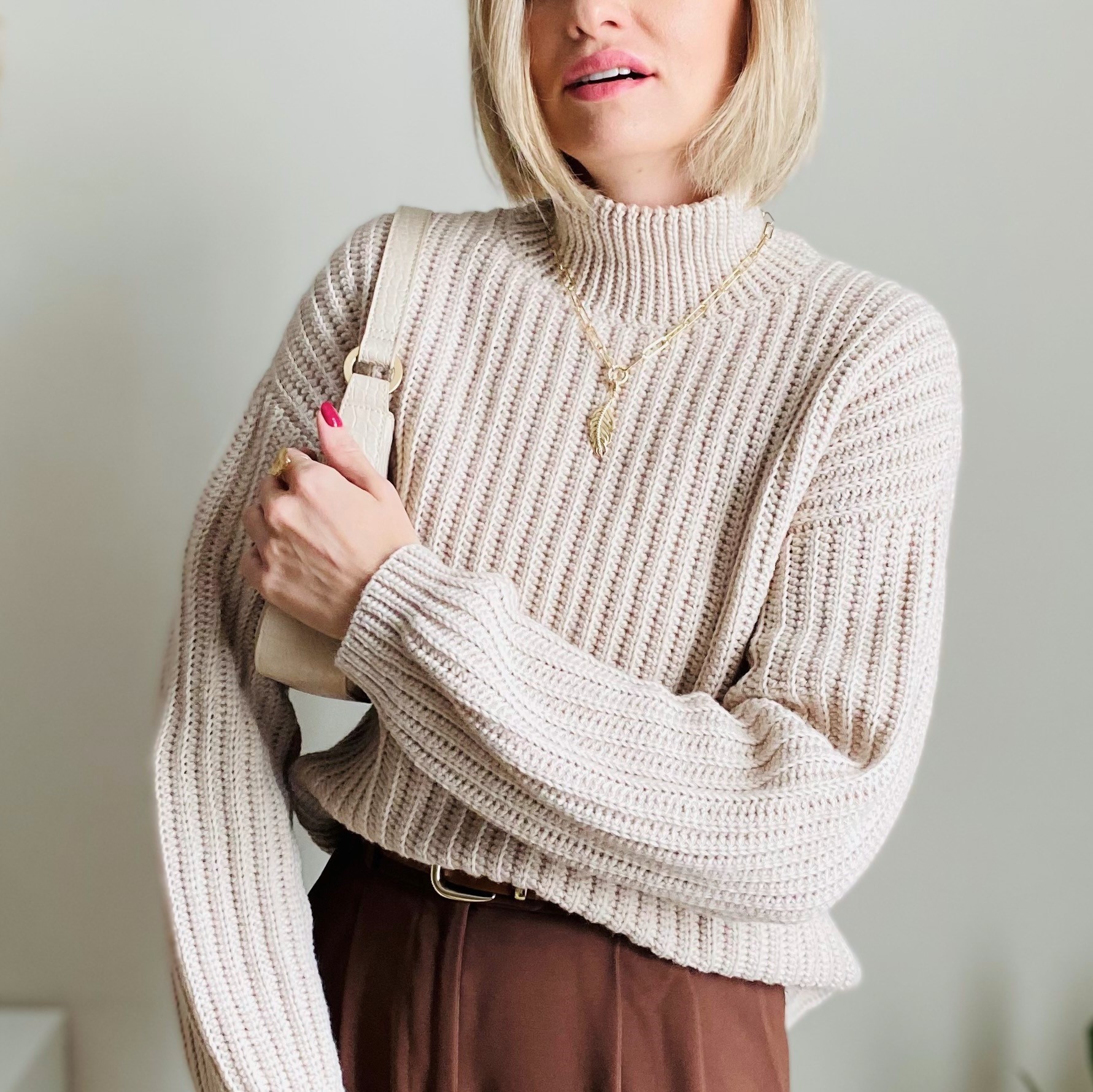 Свитер спицами для женщин - 41 вязаный свитер реглан спицами схемы