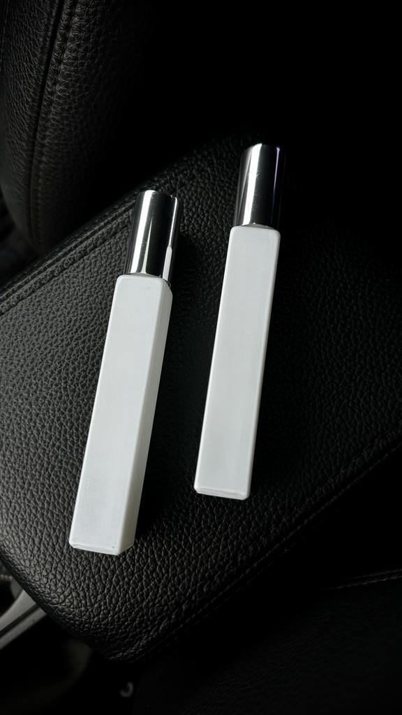 Скляний матовий атомайзер 10мл. Білий