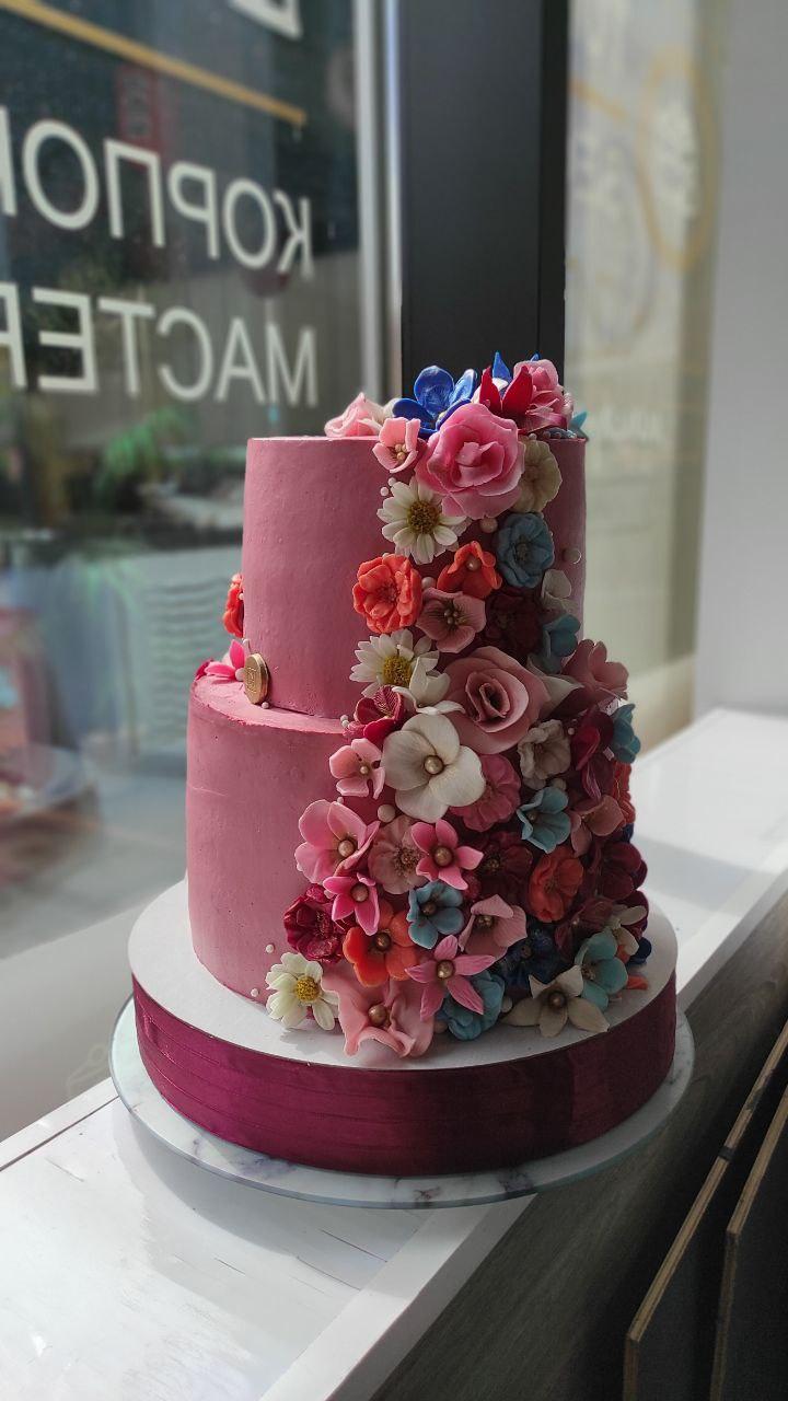 Смотреть ✅: Фото - Двухъярусные Свадебные торты из крема