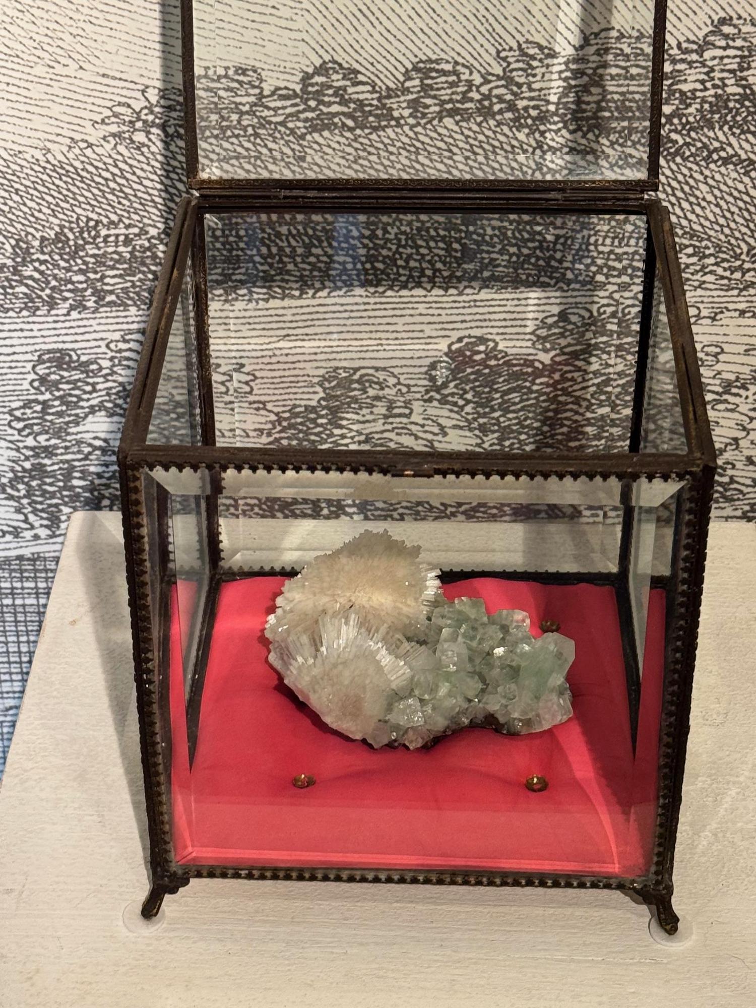 Apophyllite-Scolecite