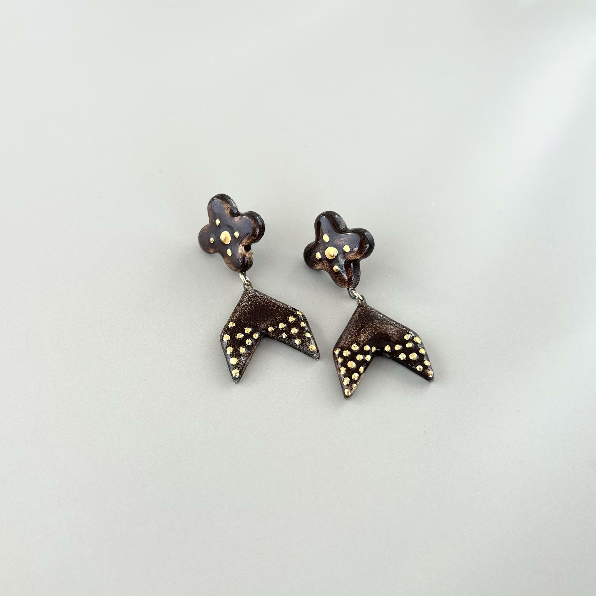 Серьги клевер стрелка эбеновые