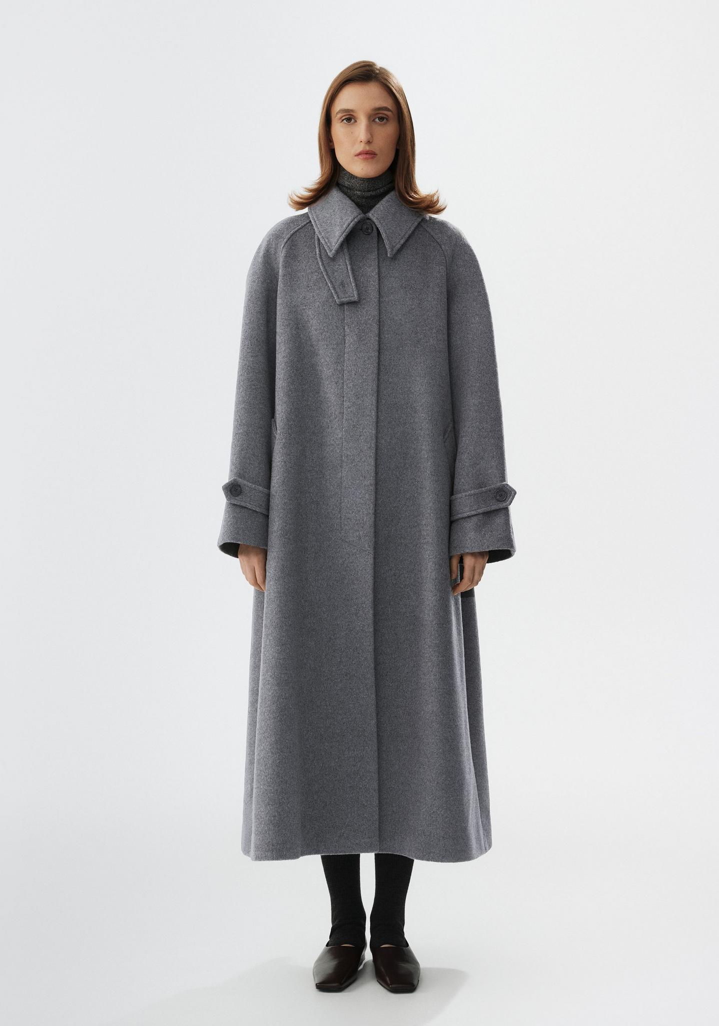 5 o COAT. Mackintosh grey