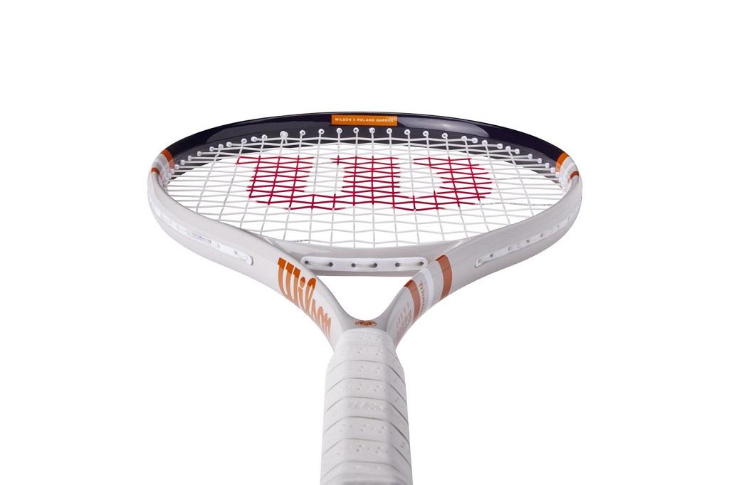 Теннисная ракетка Wilson Roland Garros Triumph (105", 298 гр, бал. 33 см)
