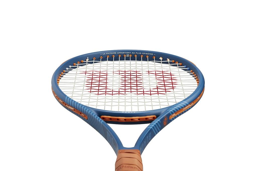 Теннисная ракетка Wilson Blade 98 16х19 v9.0 Roland Garros (98", 305 гр, бал. 32 см)