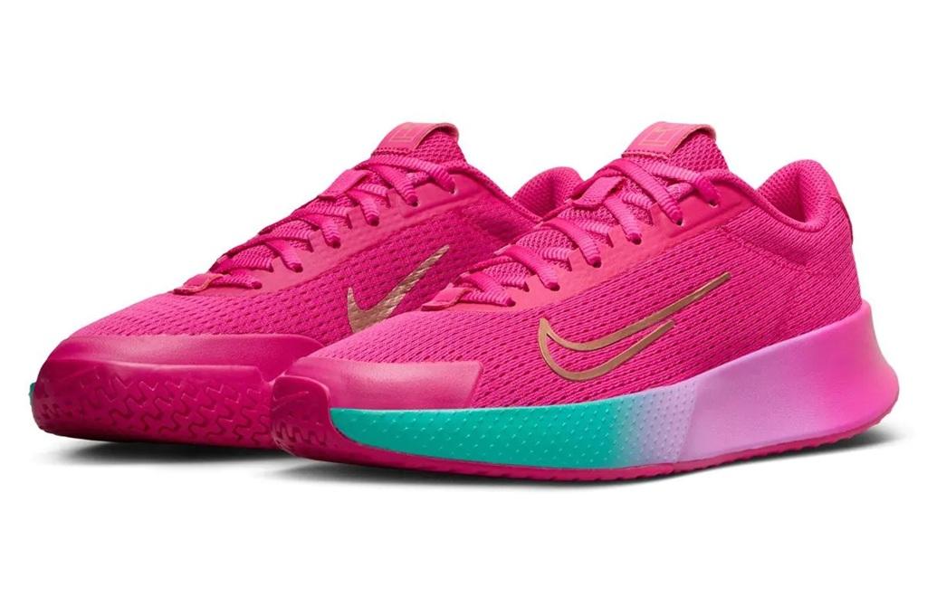 Теннисные кроссовки женские Nike Vapor Lite 2 HC PRM