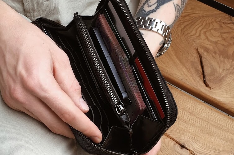 Кошелек на молнии Dominant Black