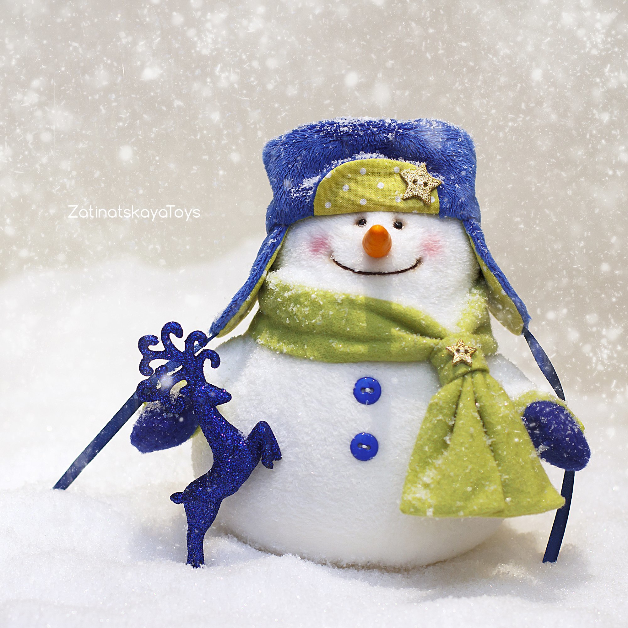 Игрушка Мастер-класс Поделка изделие Новый год Шитьё Мастер-класс Снеговик из Флиса Ткань