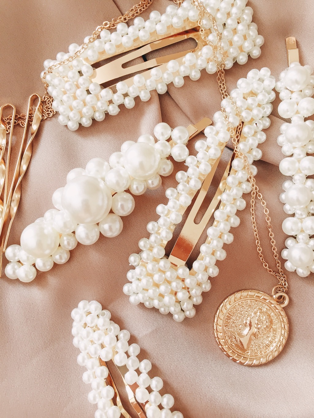 Набор заколок