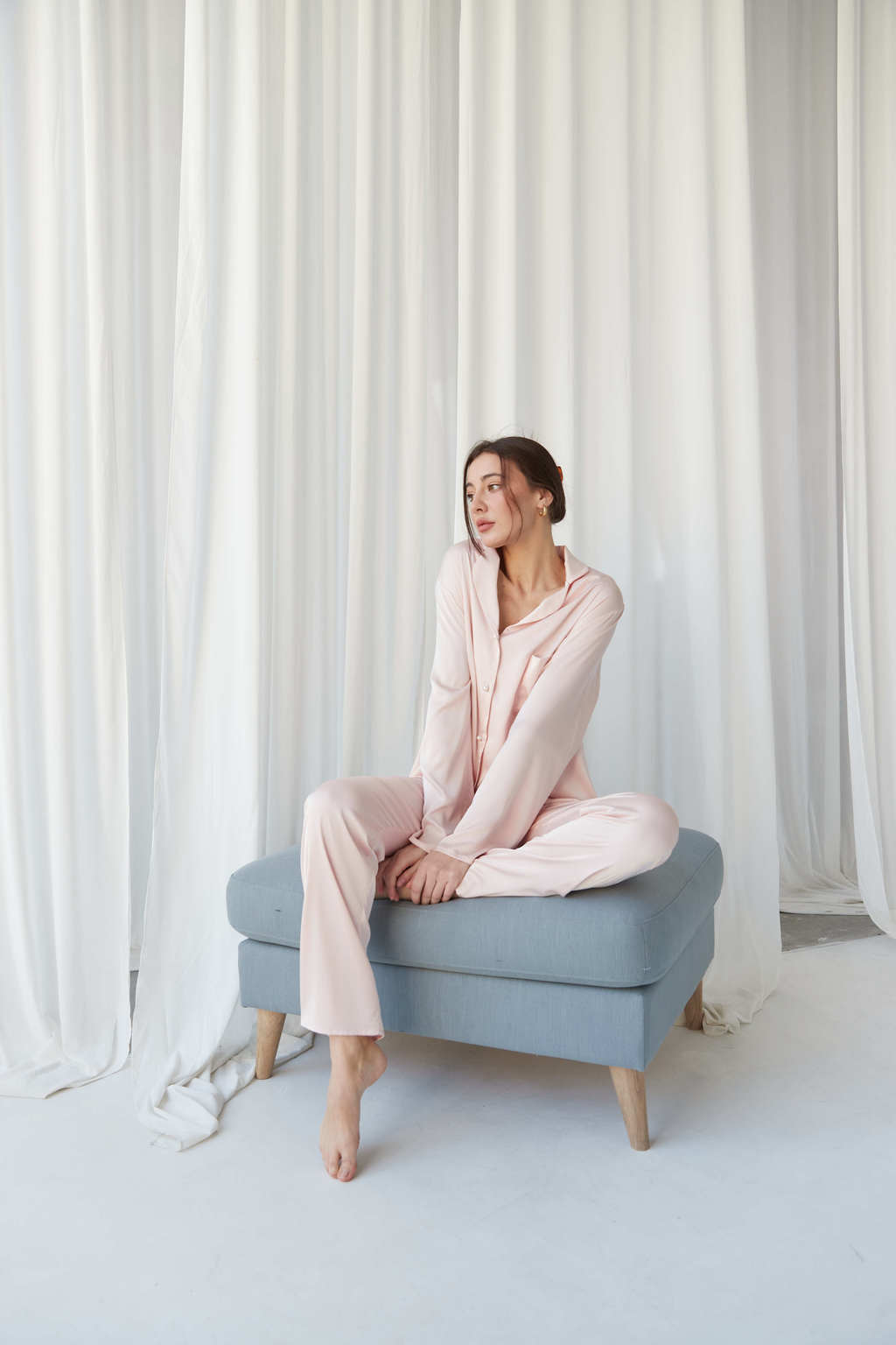 Піжама із гудзиками перлинками