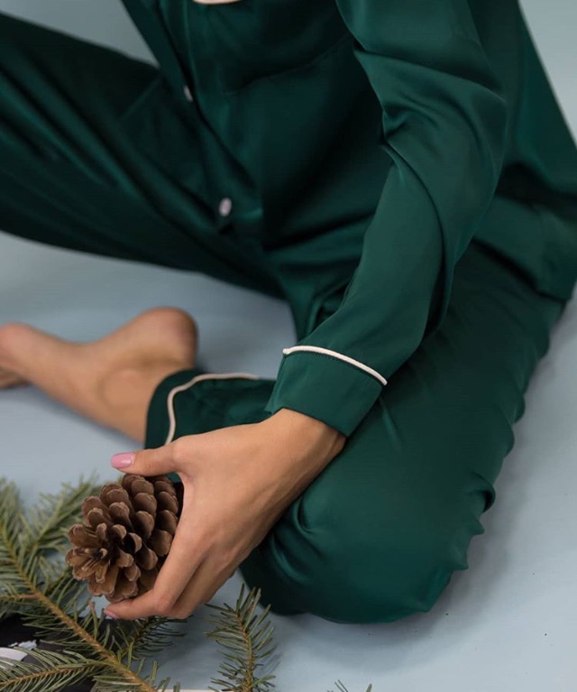 Шовкова піжама з кантом