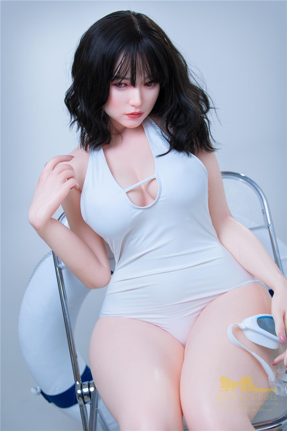 Реалистичная силиконовая / ТПЕ секс кукла  irontech doll 153 см - Misa