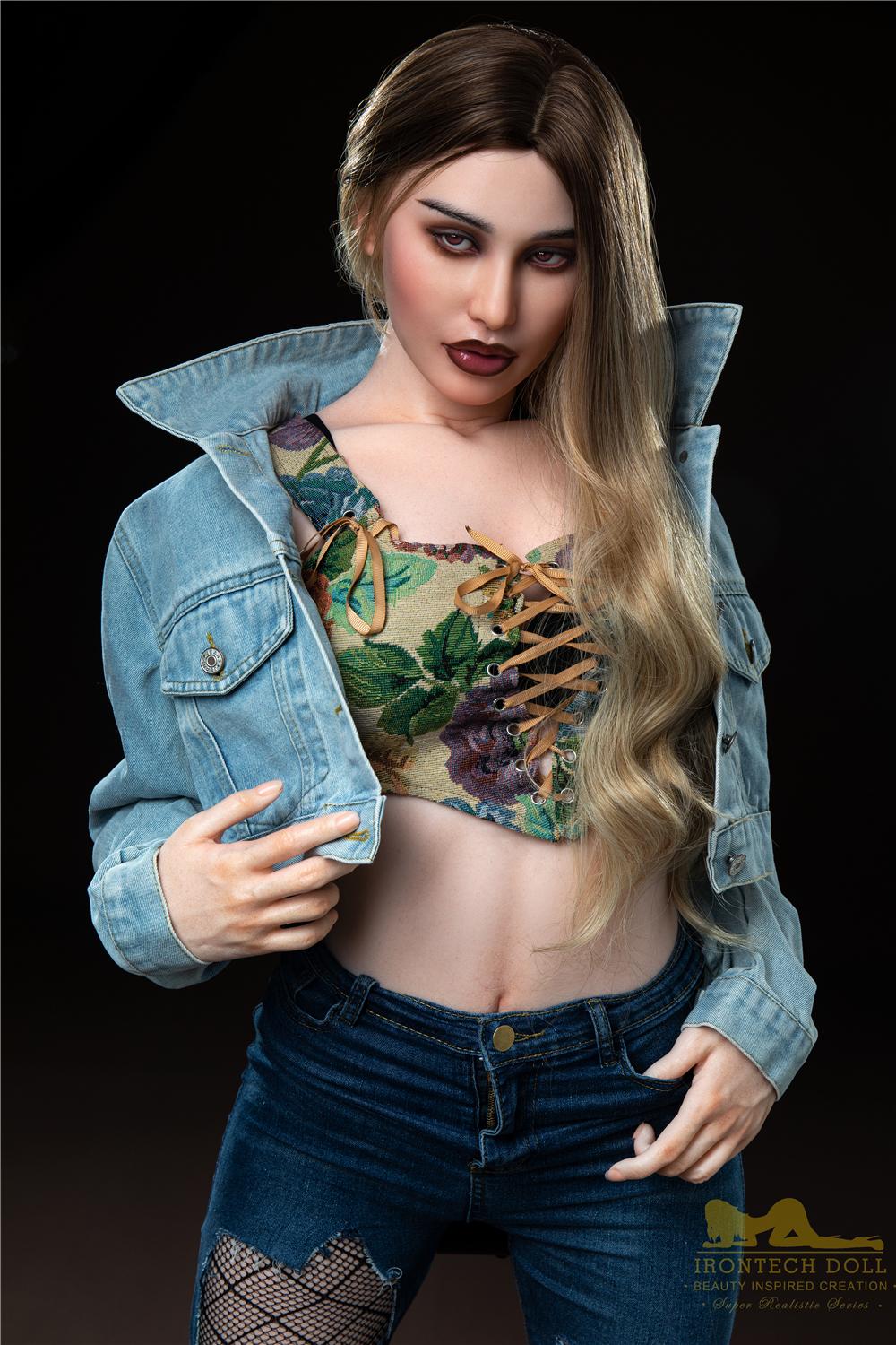 Реалистичная силиконовая / ТПЕ секс кукла  irontech doll 168 см - Pearl