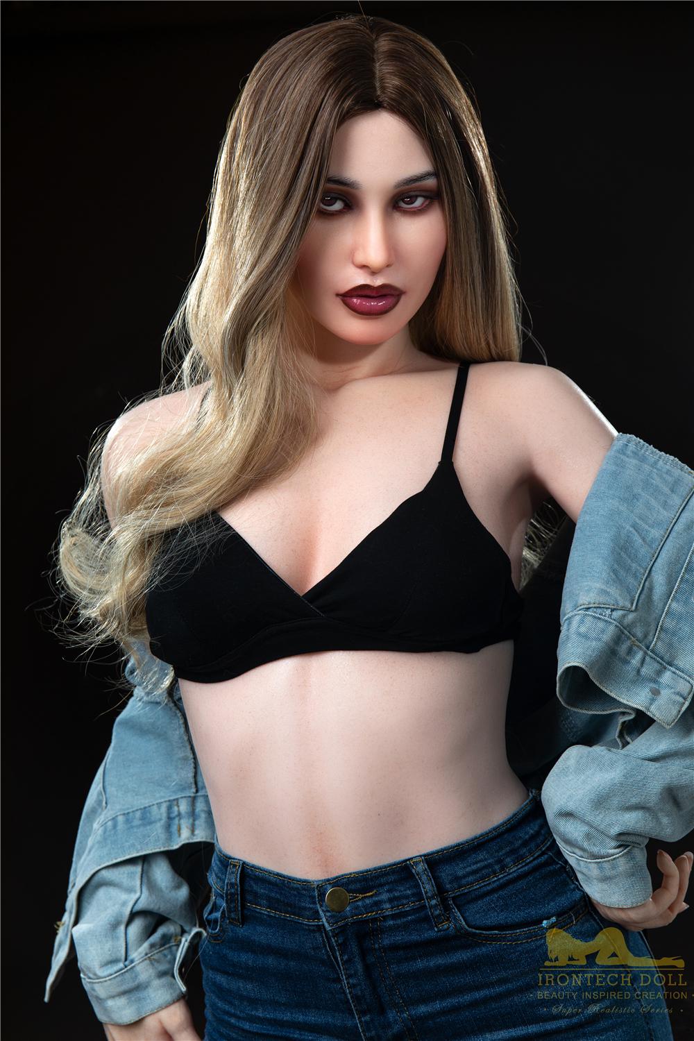 Реалистичная силиконовая / ТПЕ секс кукла  irontech doll 168 см - Pearl