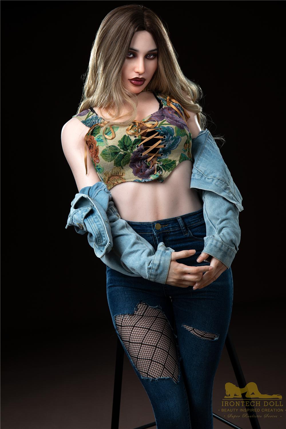 Реалистичная силиконовая / ТПЕ секс кукла  irontech doll 168 см - Pearl