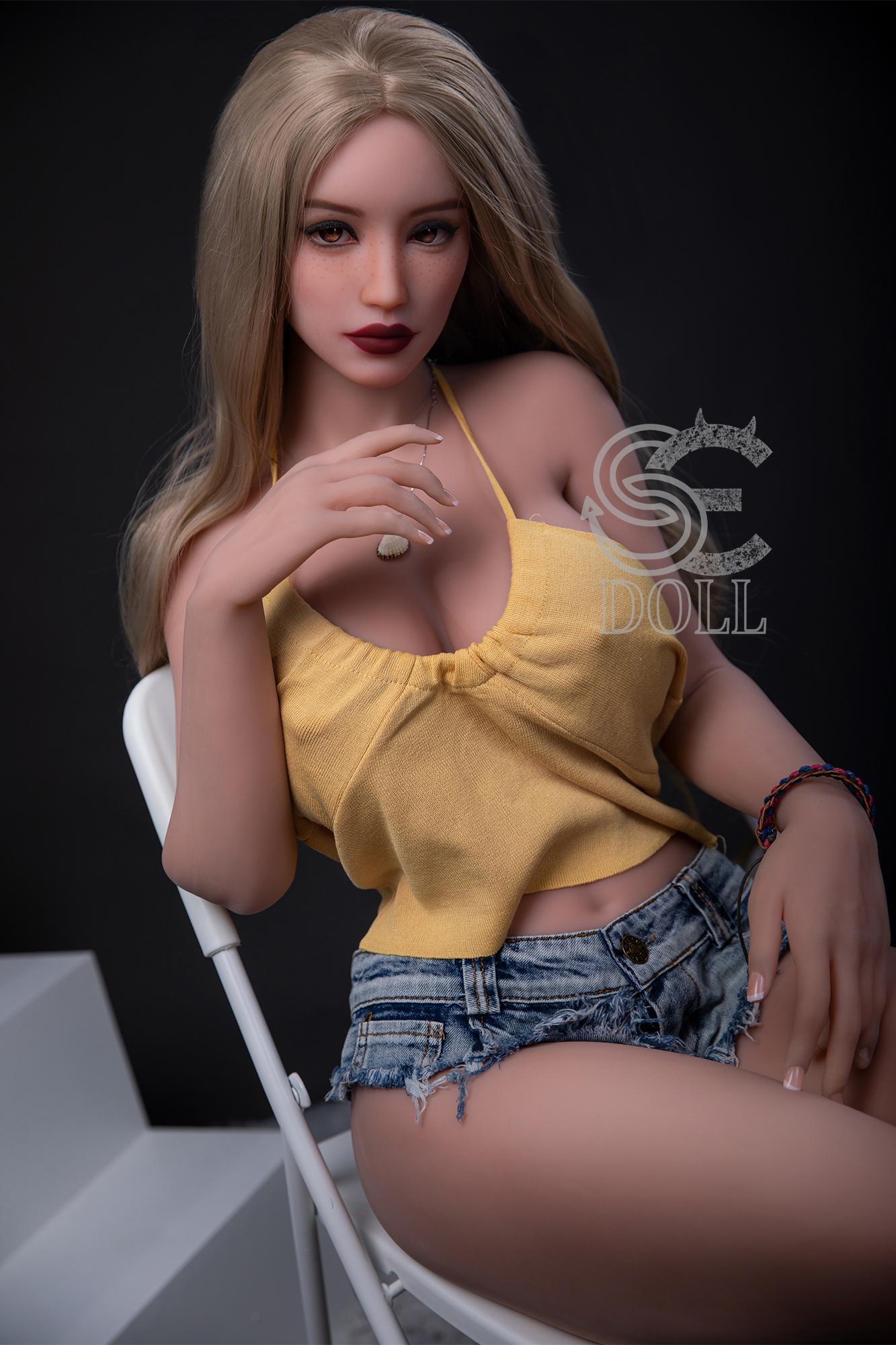 Реалистичная секс кукла SE Doll из ТПЕ 161 см - Amelia