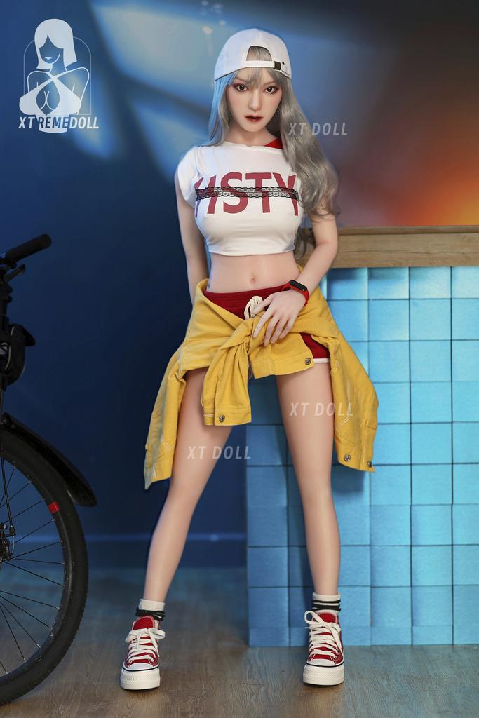 Реалистичная силиконовая / ТПЕ секс кукла  XT doll 150 см - Mia