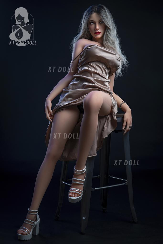 Реалистичная силиконовая / ТПЕ секс кукла  XT doll 158 см - Mercat