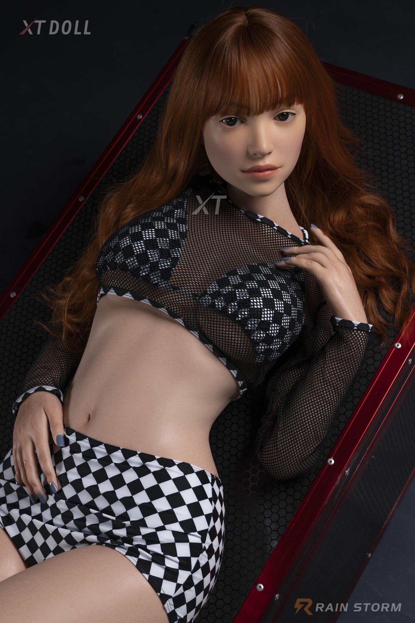 Реалистичная силиконовая / ТПЕ секс кукла  XT doll 164 см - Cynthia