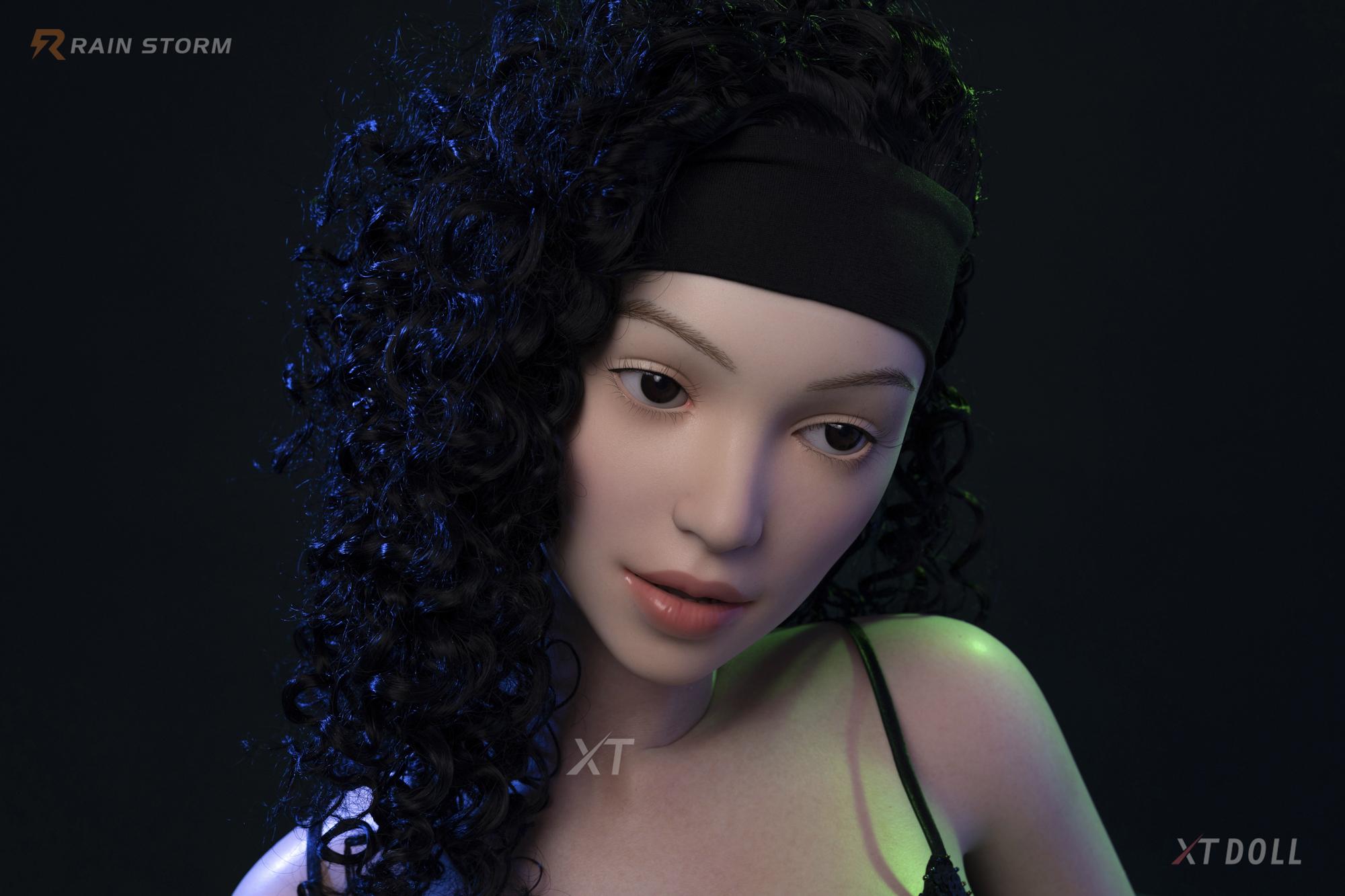 Реалистичная силиконовая / ТПЕ секс кукла  XT doll 164 см - Cynthia