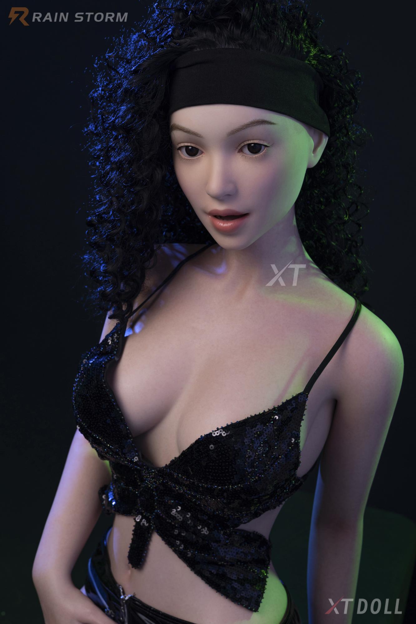 Реалистичная силиконовая / ТПЕ секс кукла  XT doll 164 см - Cynthia