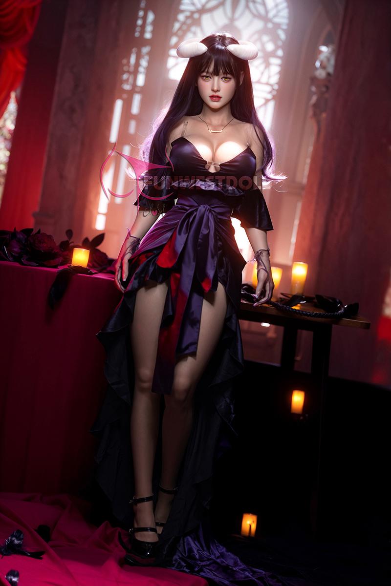 Реалистичная силиконовая секс кукла Funwest doll 160 см - Chloe