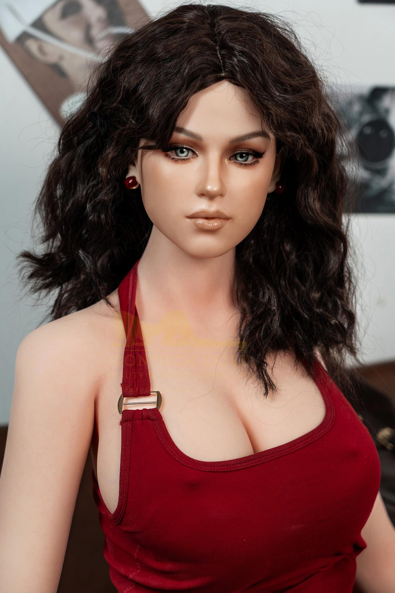 Реалистичная силиконовая / ТПЕ секс кукла  irontech doll 166 см - Flora