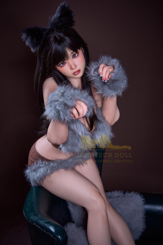 Реалистичная силиконовая / ТПЕ секс кукла  irontech doll 165 см - Nia