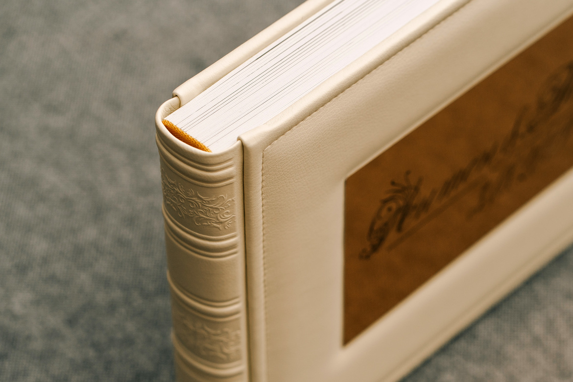 Фотокнига "ЕЛІТ +"  37х25