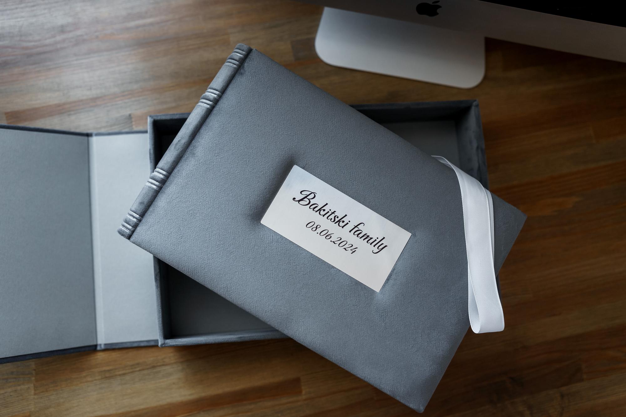 Фотокнига "Велюр Grey"   30х20 (20розворотів)