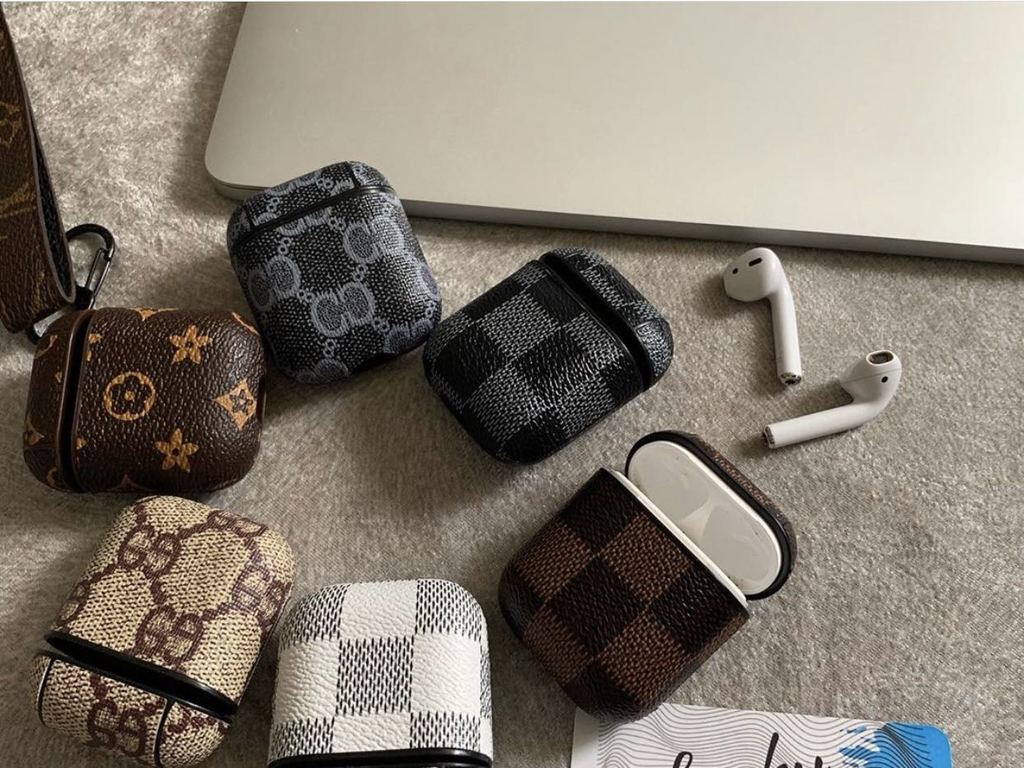 Чехол AirPods LV 9217