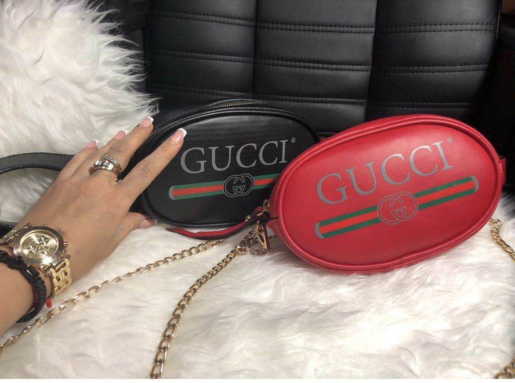 Женская сумка-бананка 2 в 1 черная (красная)