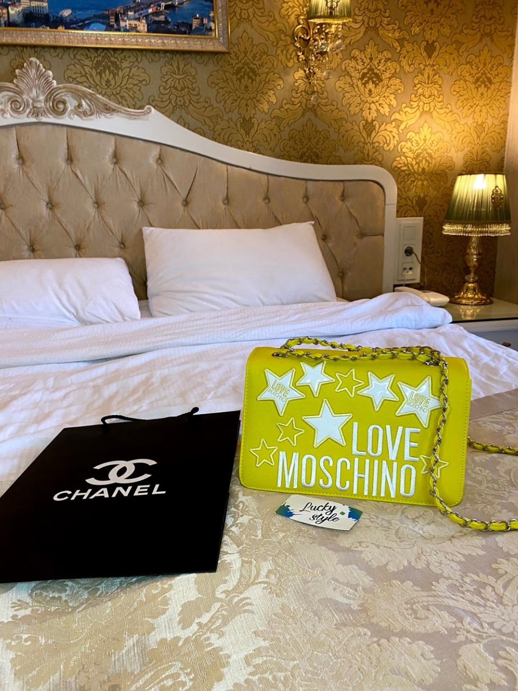 Cумка MOSCHINO через плечо Stars желтая 60066