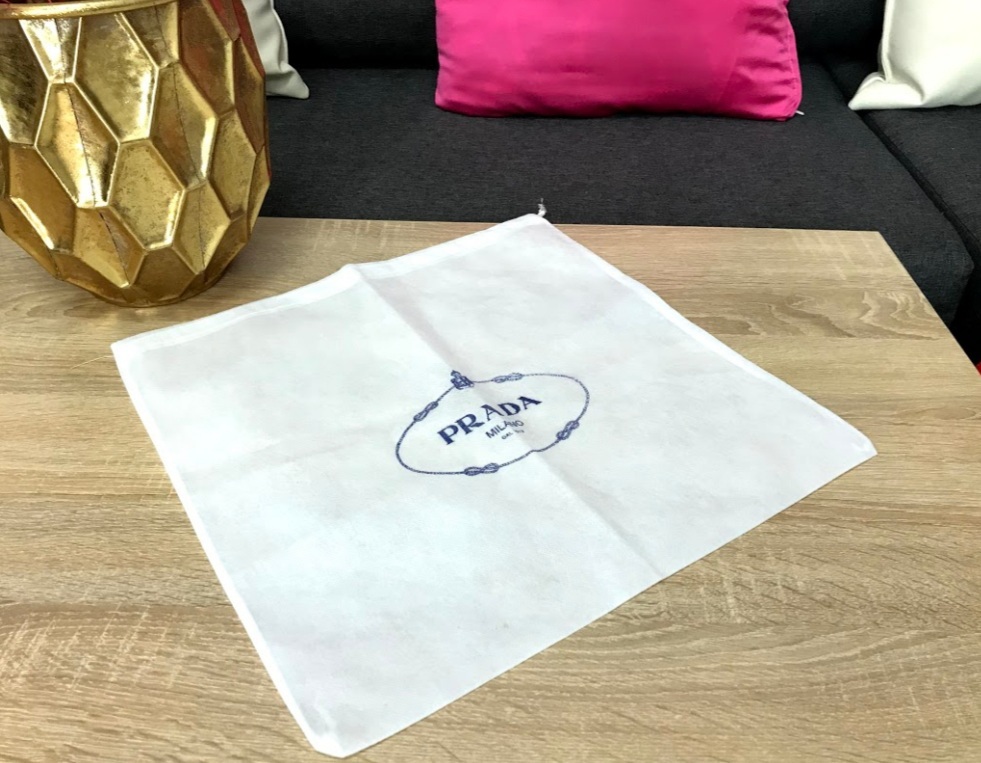 Белый пыльник Prada 51297