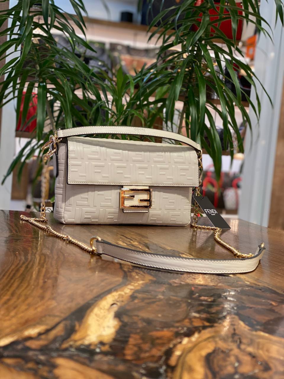 Сумка Fendi Baguette beige 51369