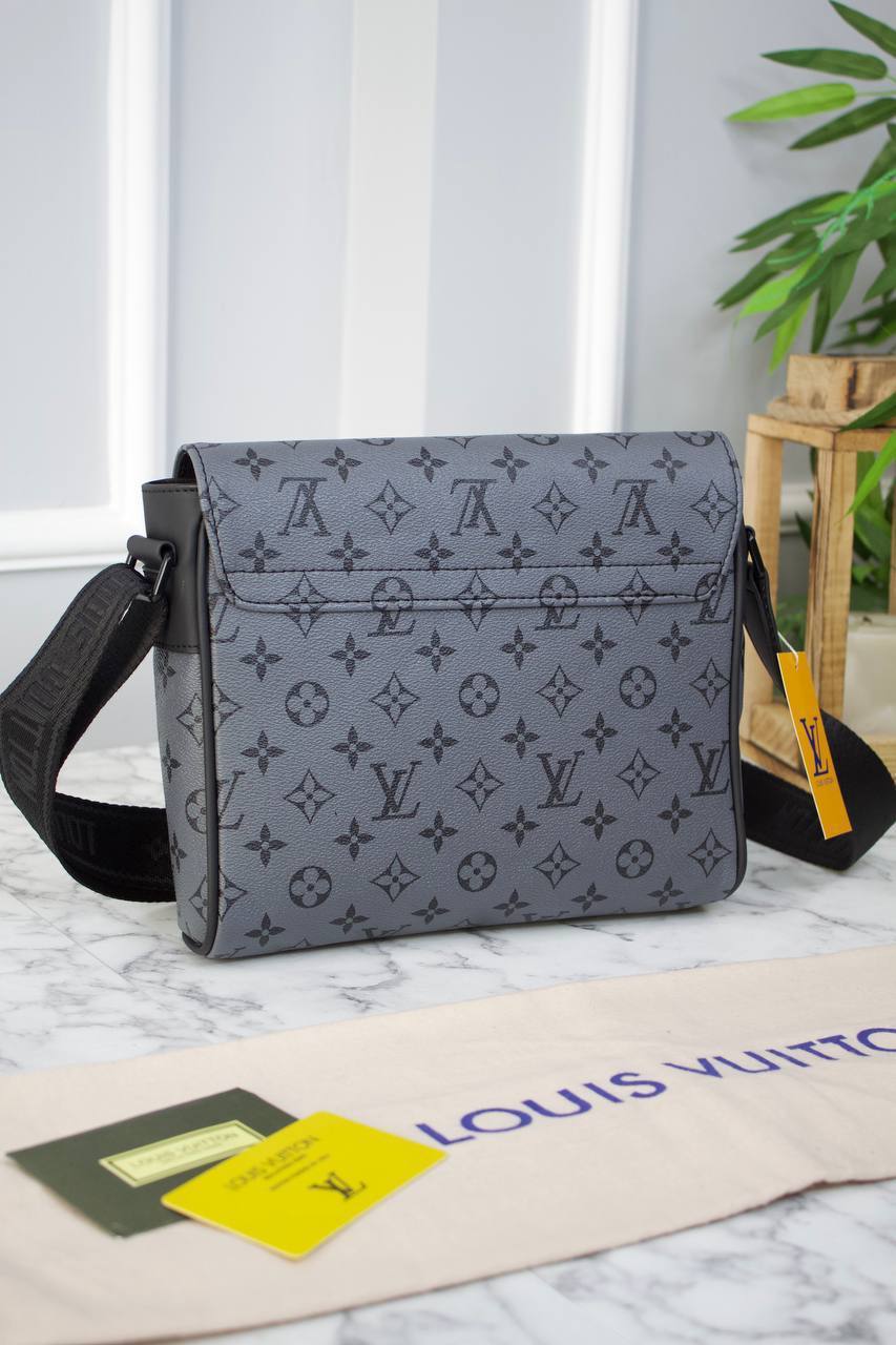 Louis vuitton messenger bag district pm online