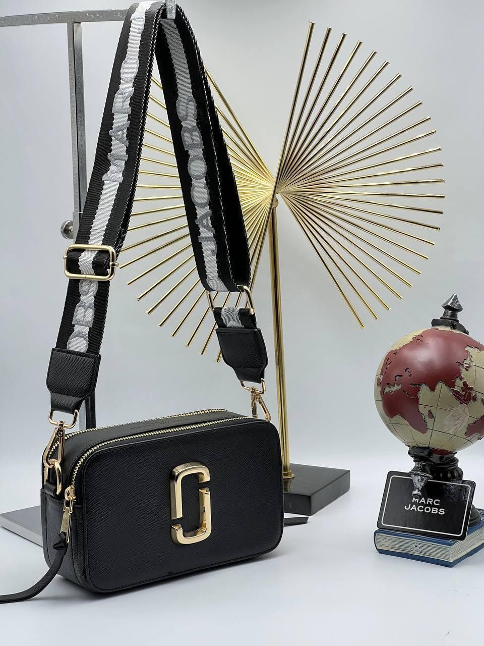 Сумки маленькие > MARC JACOBS SNAPSHOT чёрная кроссбоди женская сумка  9877645 купить в интернет-магазине