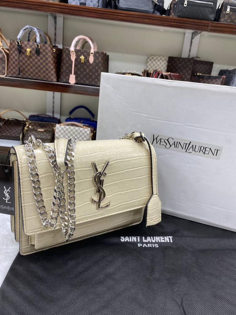Сумка Yves Saint Laurent с тиснением под крокодила серебро молочная 88857213