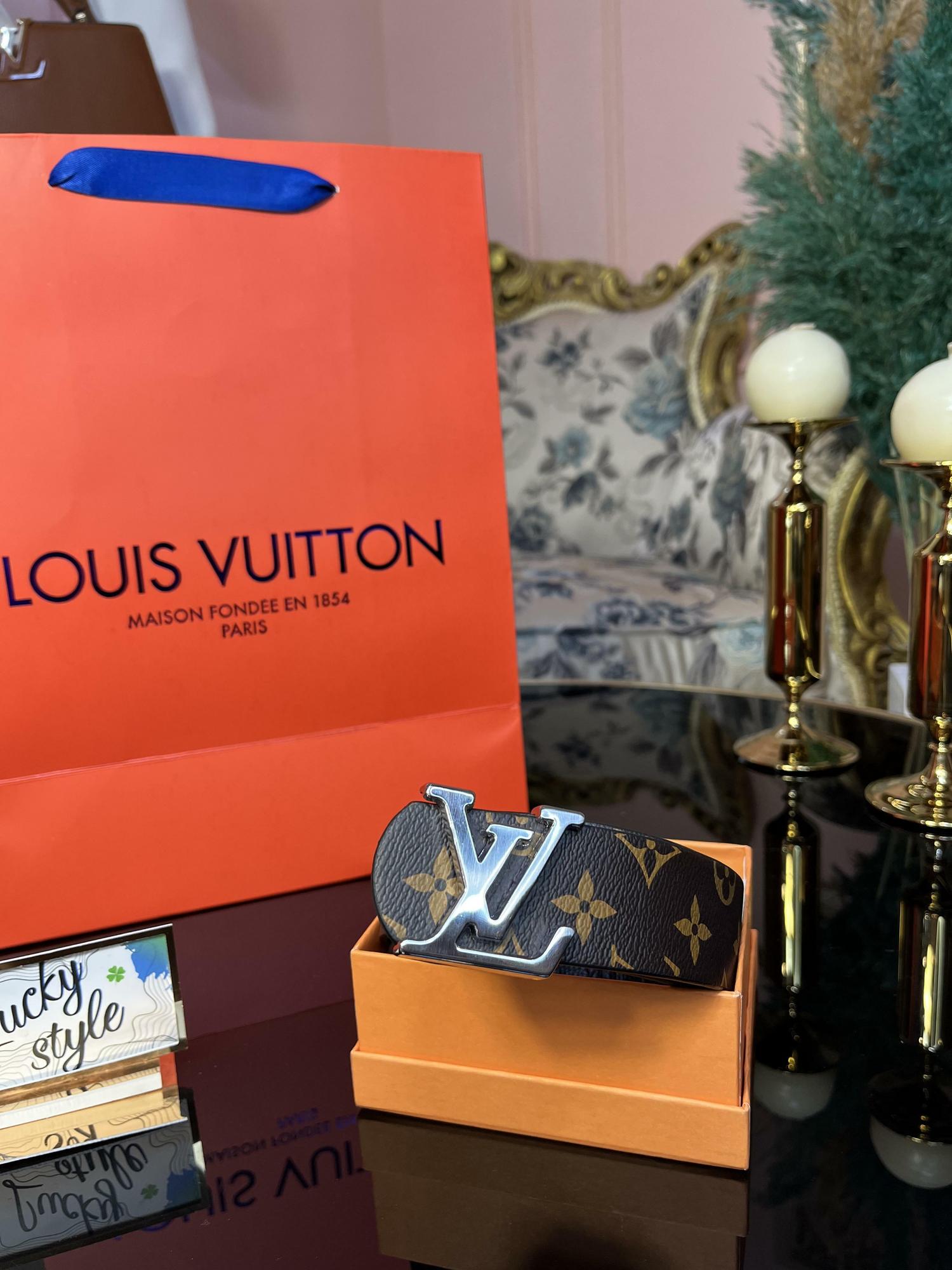 Двухсторонний ремень LV Initials Reversible Monogram коричневый серебро пряжка 7772435