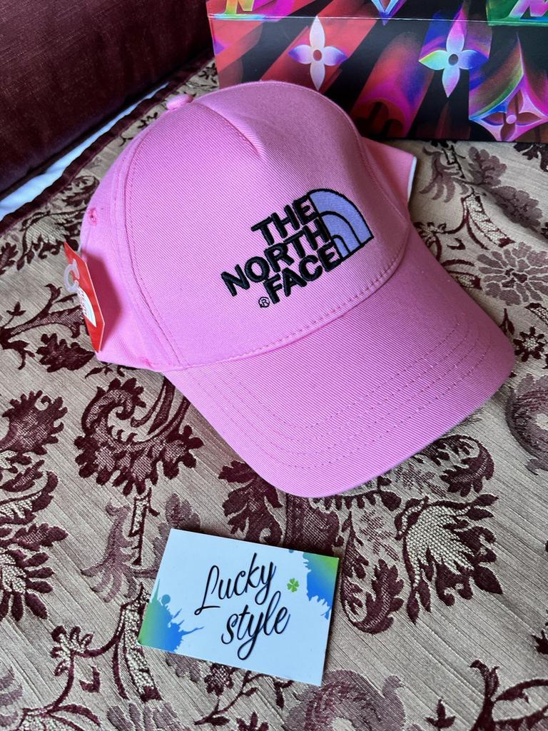 Розовая кепка The North Face 767663256